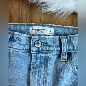 Abercrombie & Fitch 90s straight ultra high rise